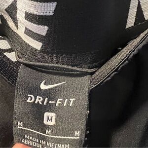 3/$10 Men’s size medium Nike Dri-Fit basketball shorts